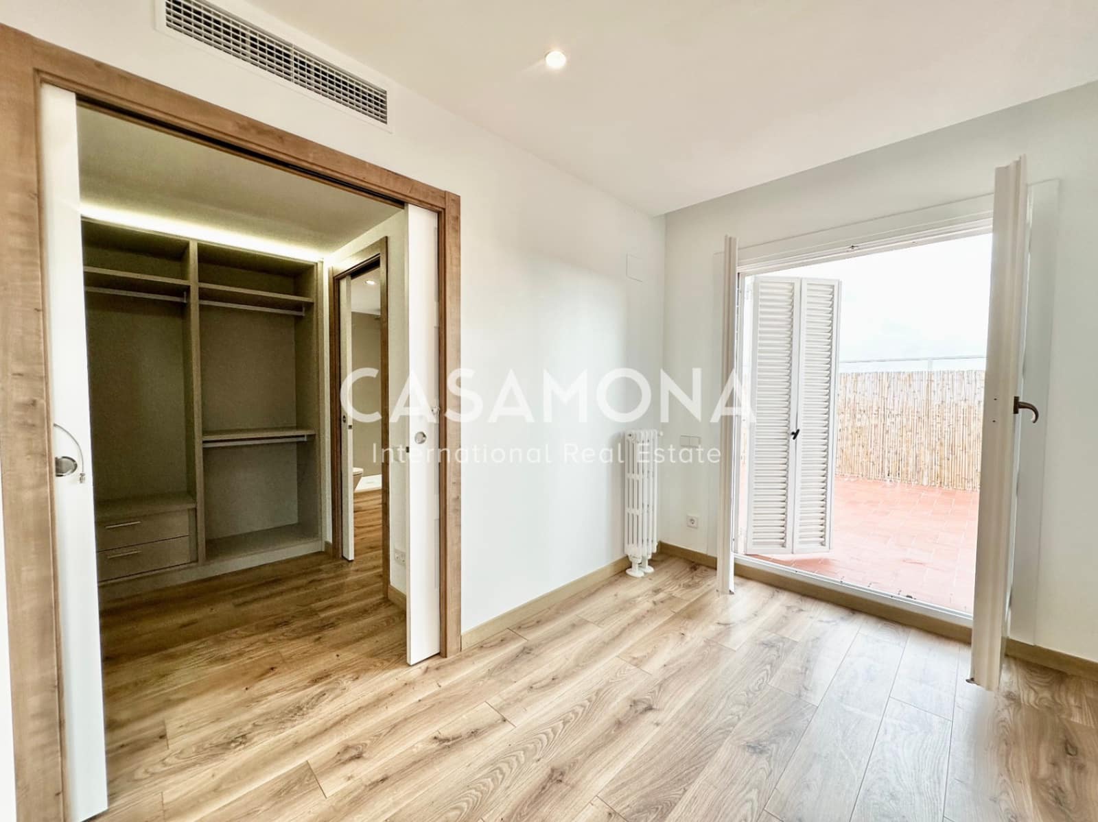 5 soverom Leilighet til leie i Barcelona by med garasje - € 6 000 (Ref: 9330202)