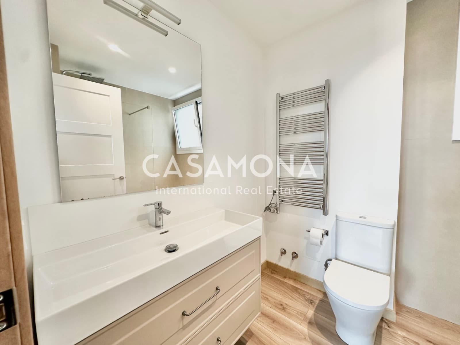 5 soverom Leilighet til leie i Barcelona by med garasje - € 6 000 (Ref: 9330202)