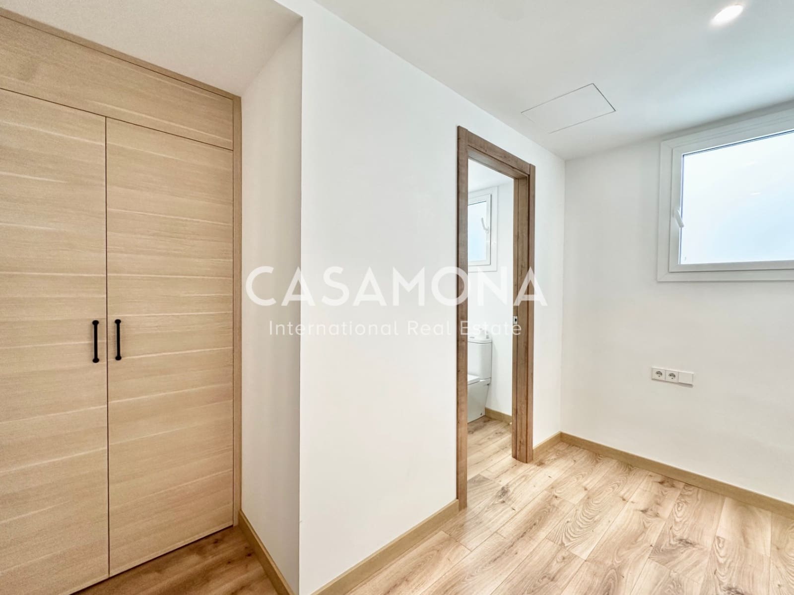 5 soverom Leilighet til leie i Barcelona by med garasje - € 6 000 (Ref: 9330202)