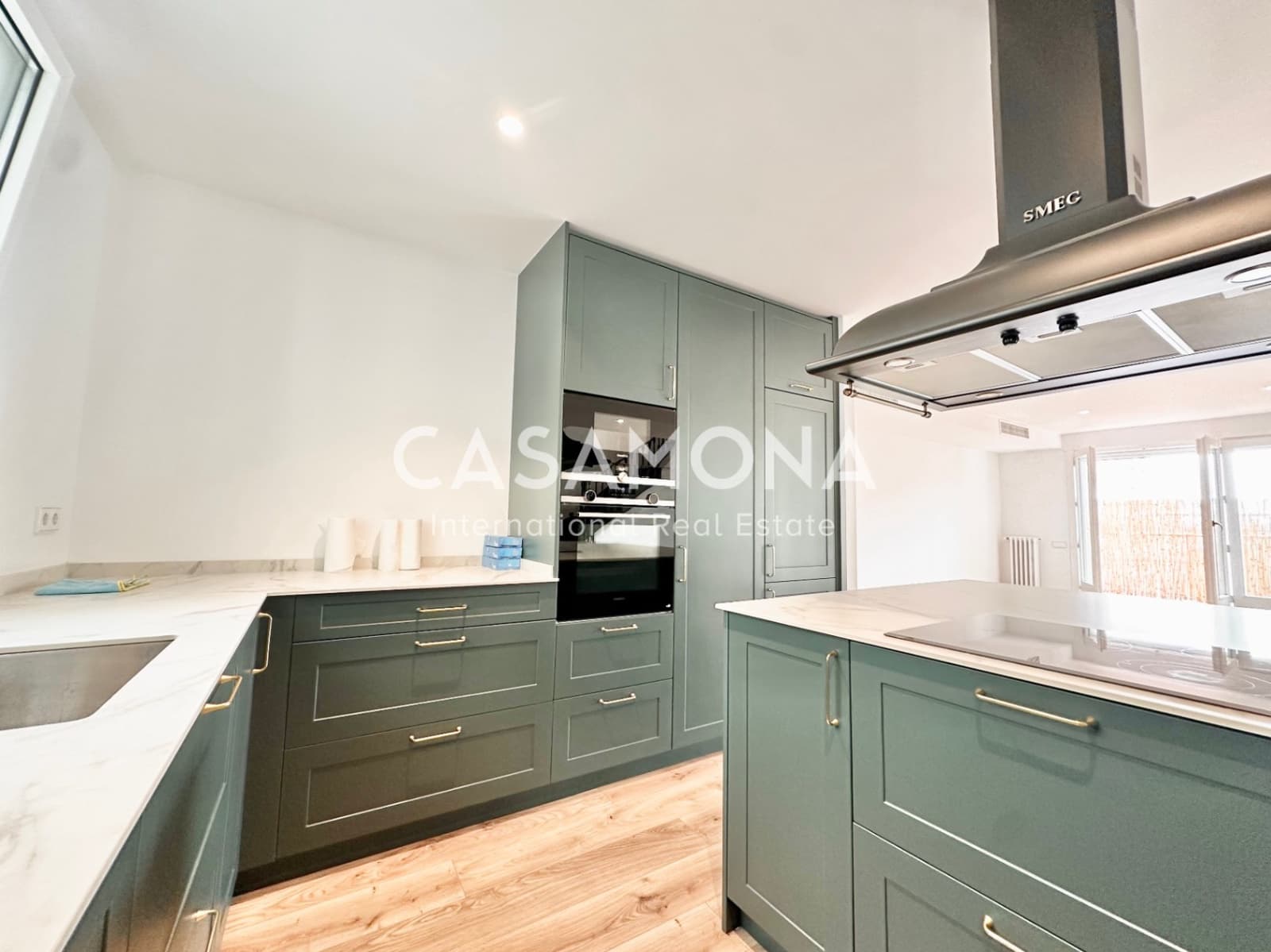 5 soverom Leilighet til leie i Barcelona by med garasje - € 6 000 (Ref: 9330202)