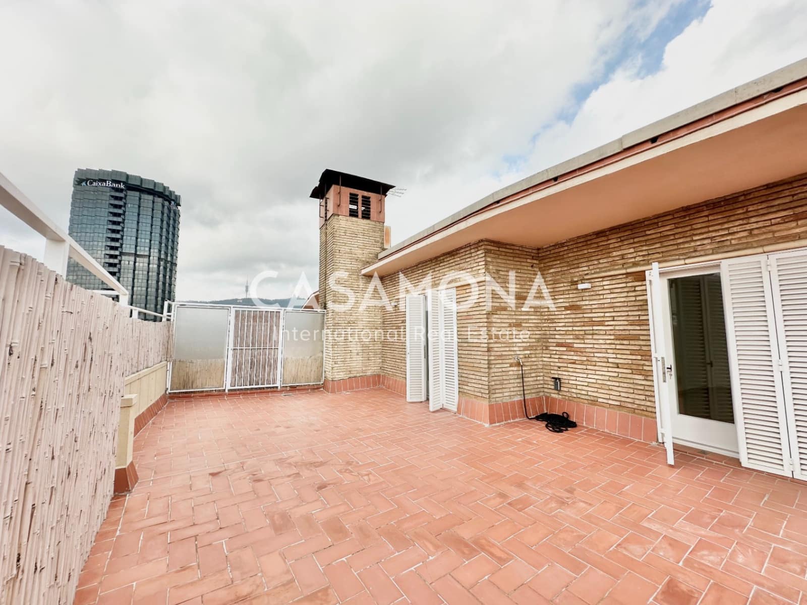 5 soverom Leilighet til leie i Barcelona by med garasje - € 6 000 (Ref: 9330202)