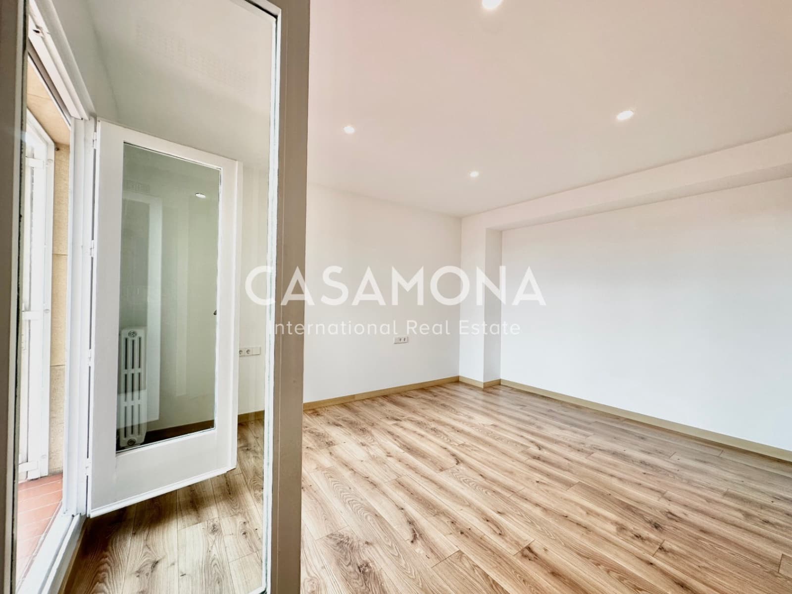 5 soverom Leilighet til leie i Barcelona by med garasje - € 6 000 (Ref: 9330202)