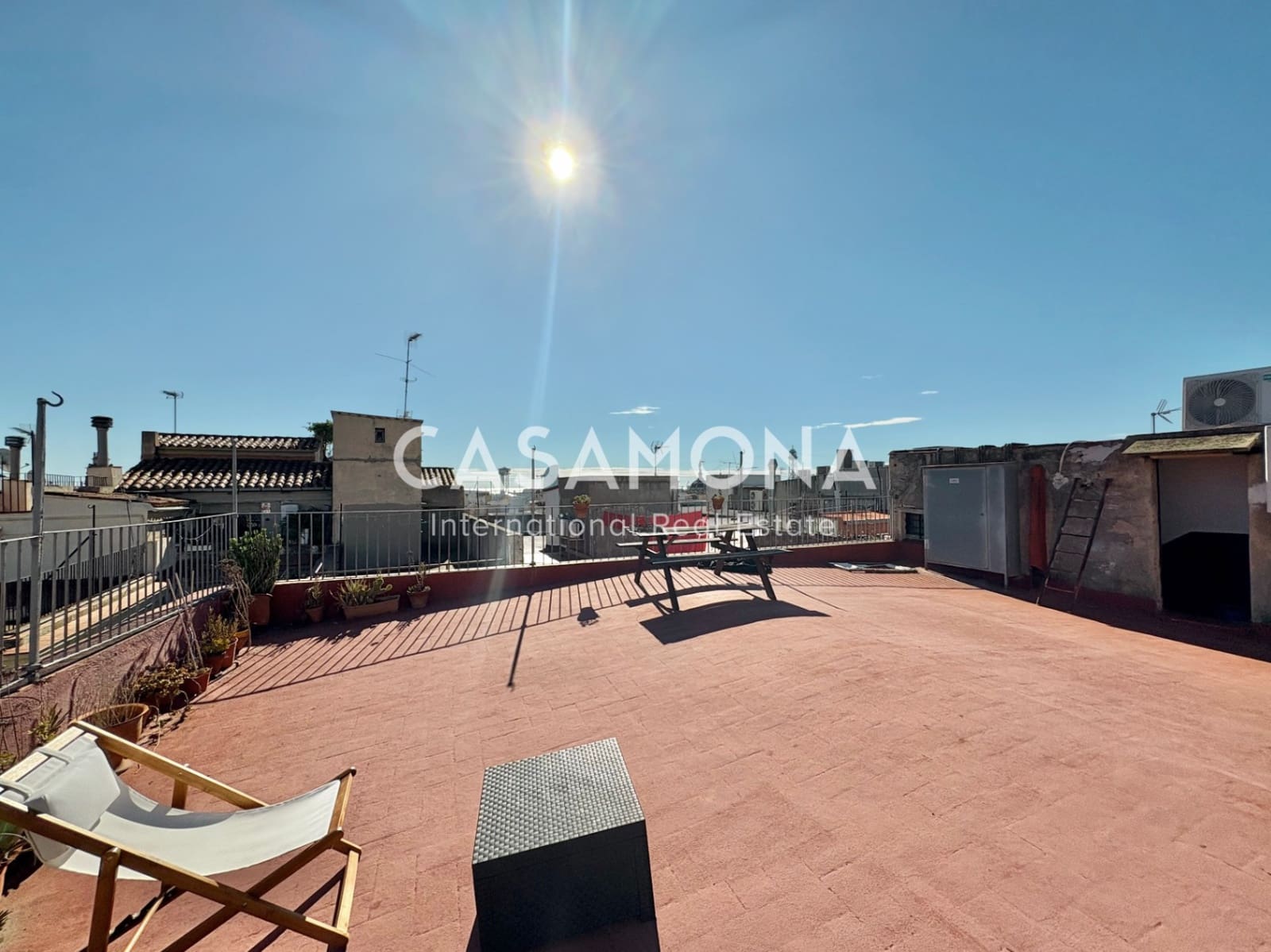 2 soverom Leilighet til leie i Barcelona by med garasje - € 1 300 (Ref: 9331268)