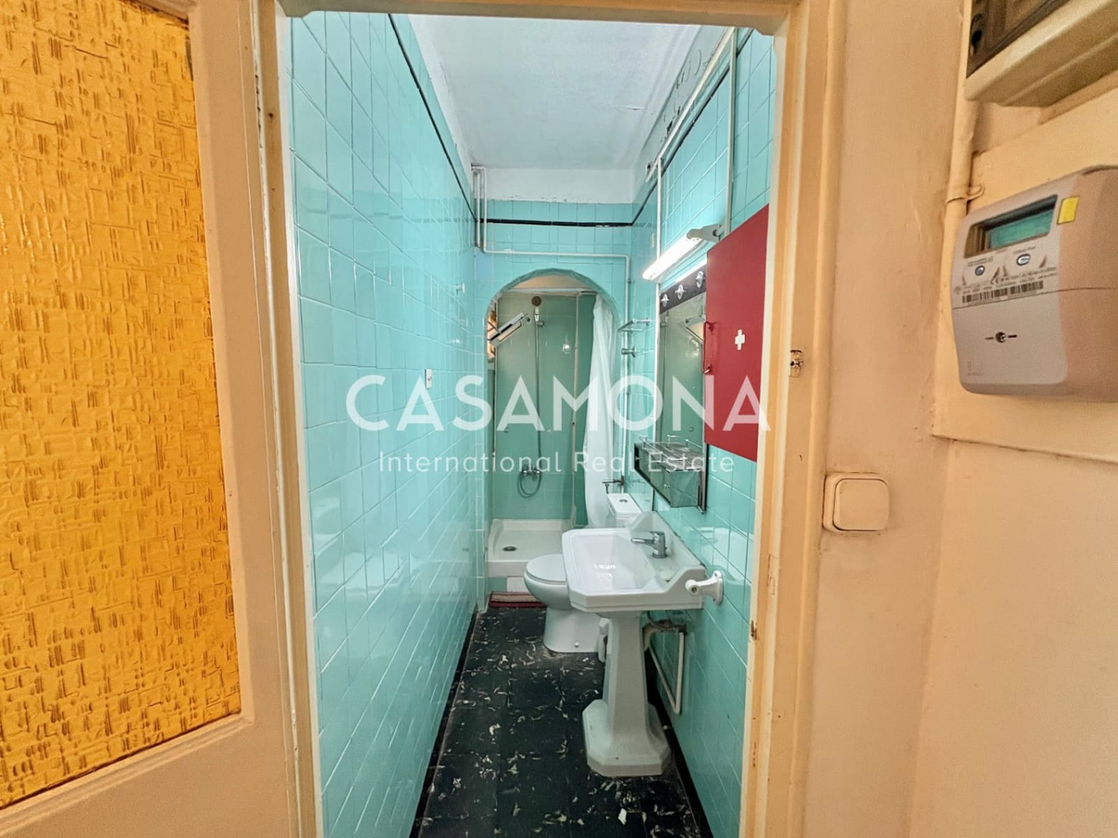 2 soverom Leilighet til leie i Barcelona by med garasje - € 1 300 (Ref: 9331268)