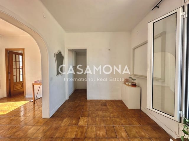 2 soverom Penthouse til salgs i La Barceloneta, Barcelona by - € 300 000 (Ref: 9339132)