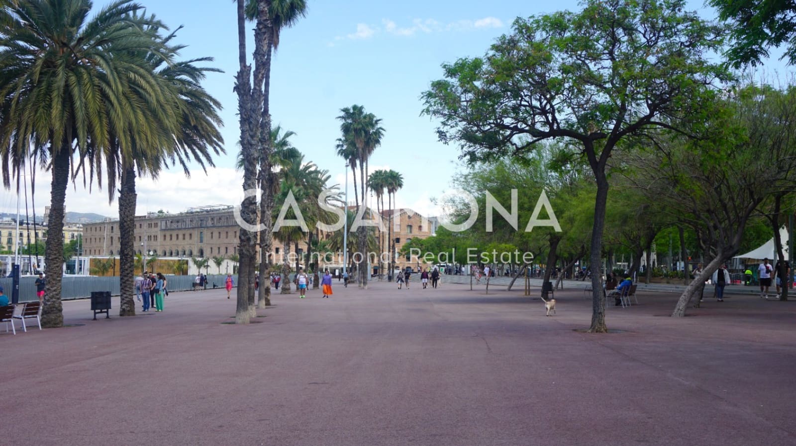 2 soverom Penthouse til salgs i Barcelona by - € 300 000 (Ref: 9339132)