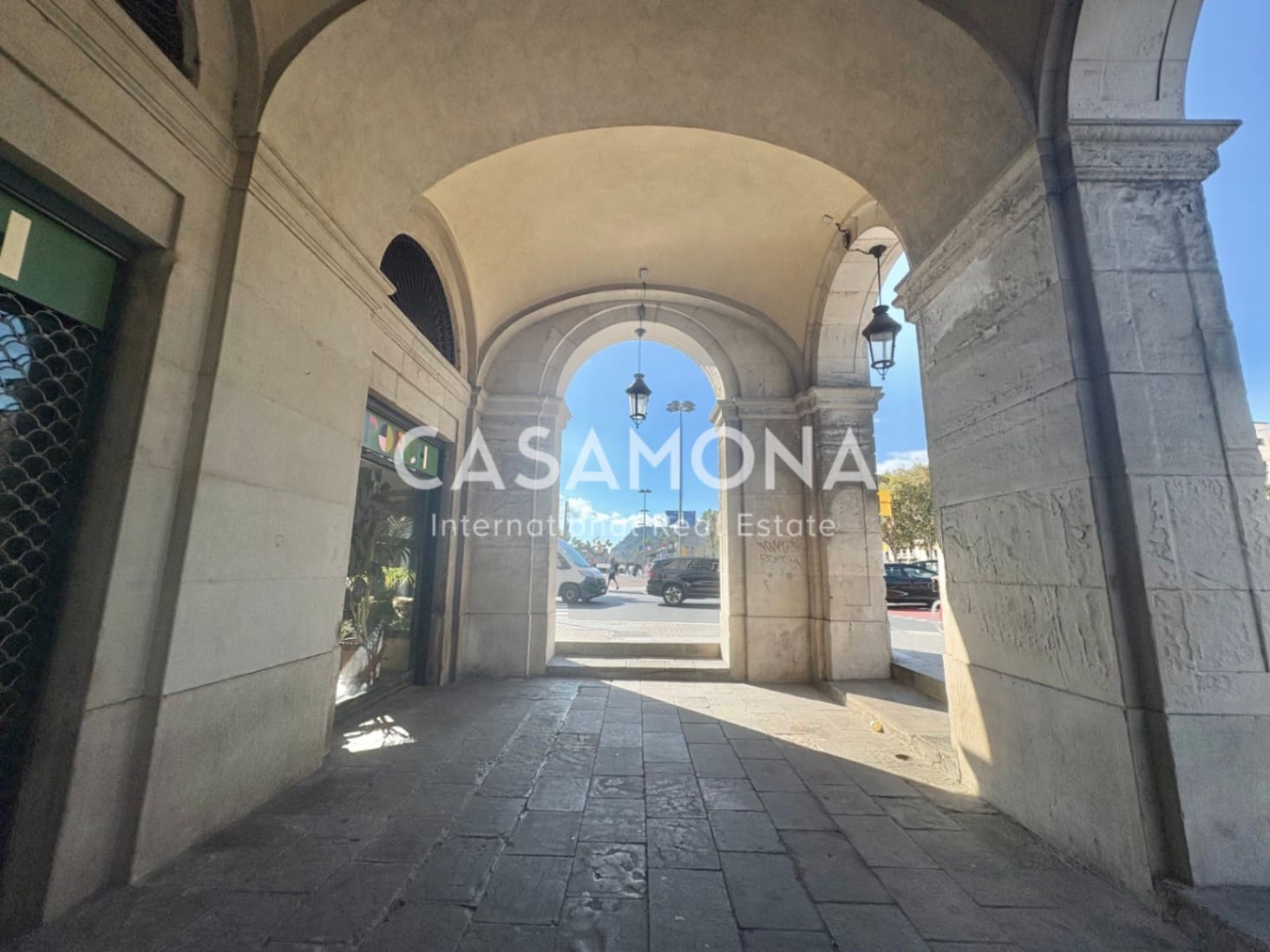 1 soverom Penthouse til salgs i Barcelona by - € 400 000 (Ref: 9352881)