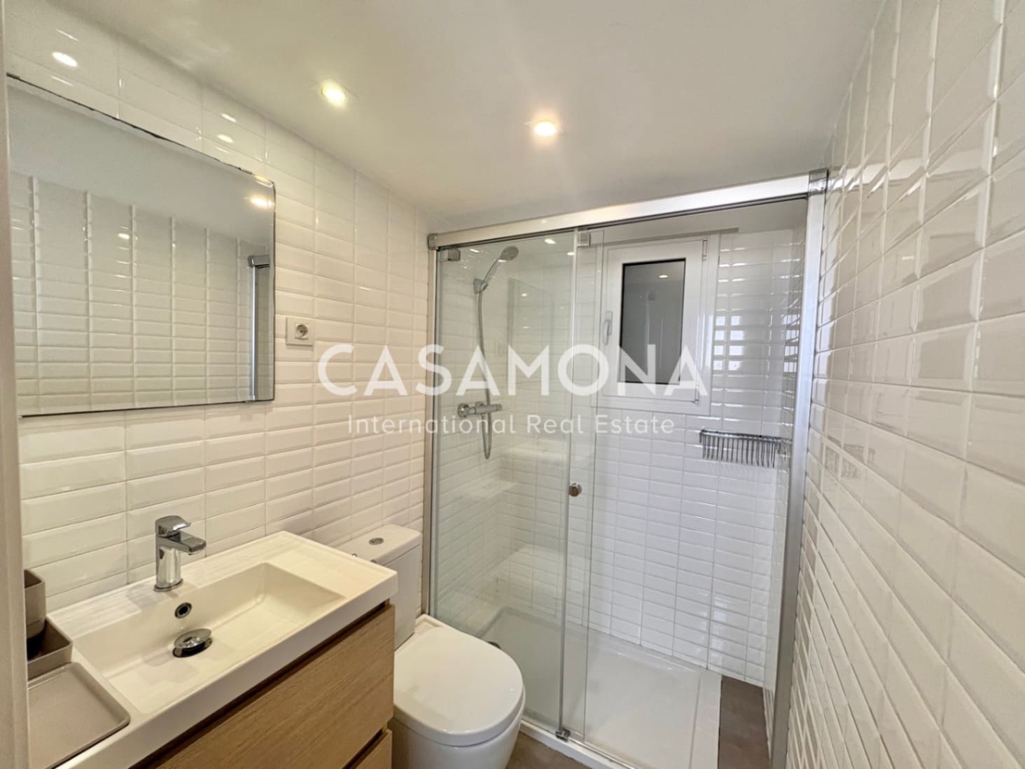 1 soverom Penthouse til salgs i Barcelona by - € 400 000 (Ref: 9352881)