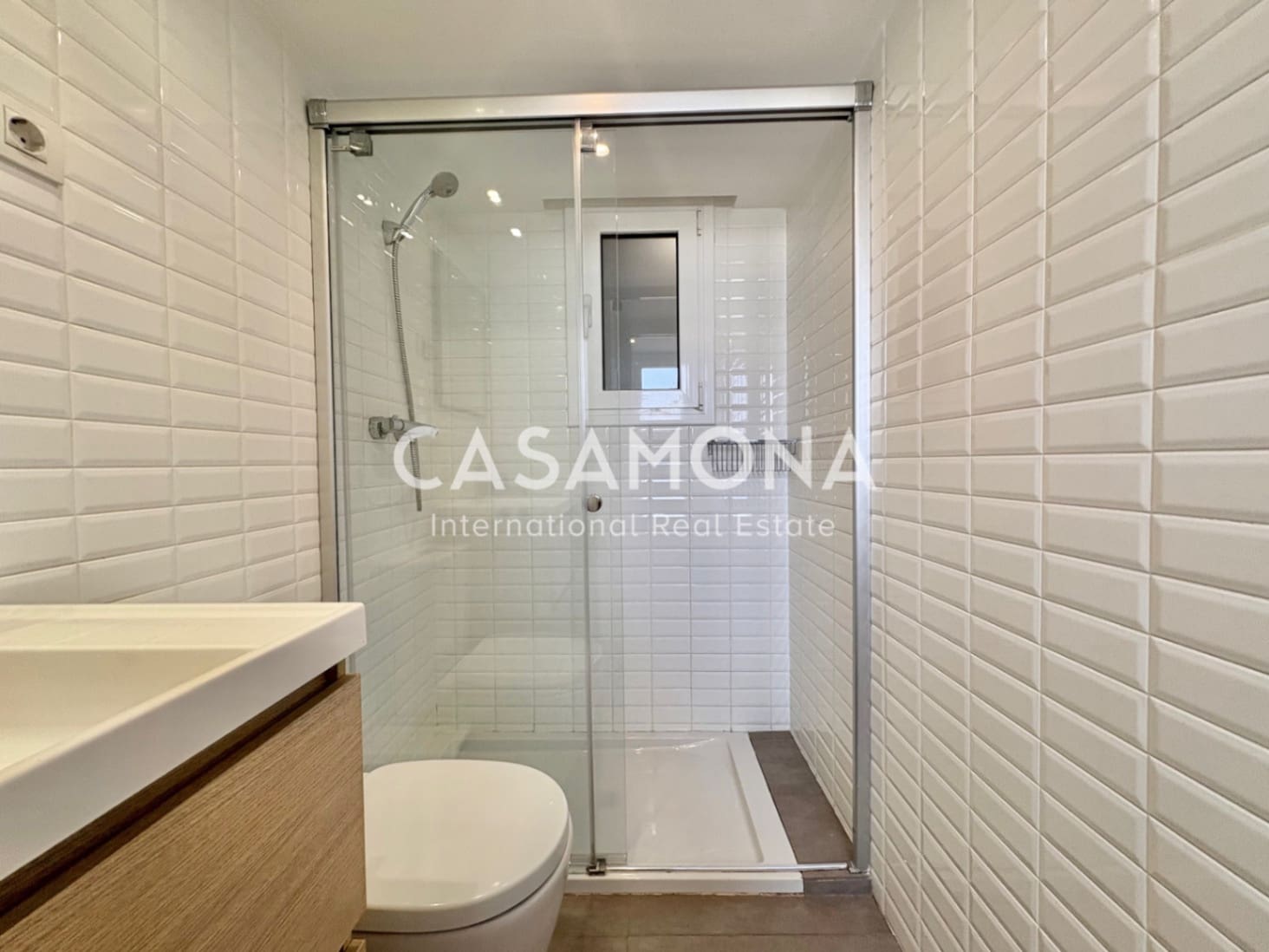 1 soverom Penthouse til salgs i Barcelona by - € 400 000 (Ref: 9352881)