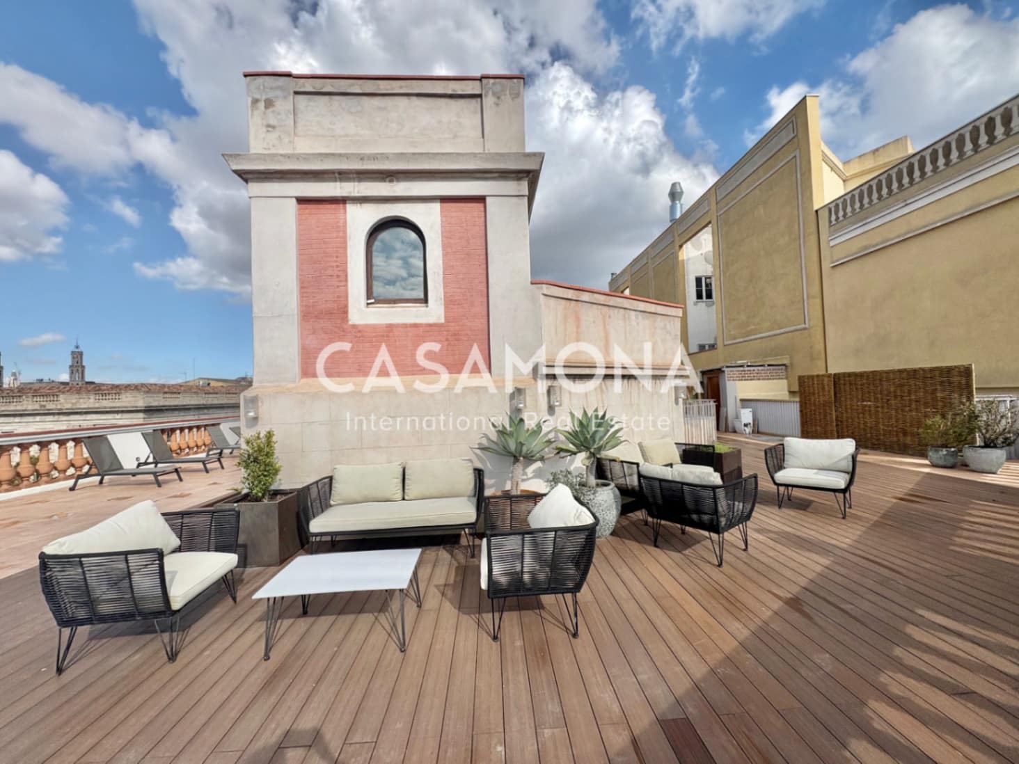 1 soverom Penthouse til salgs i Barcelona by - € 400 000 (Ref: 9352881)