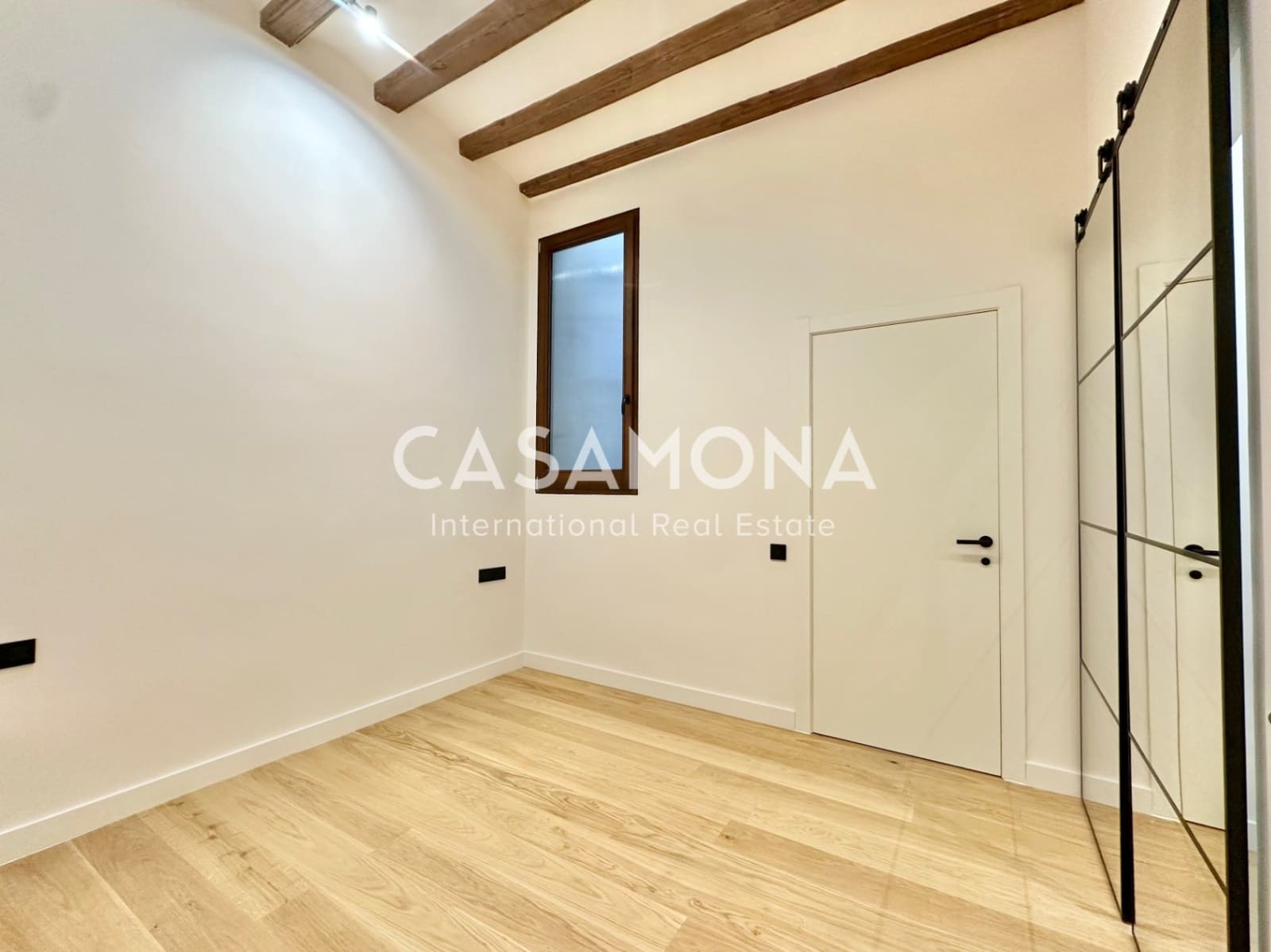 2 soveværelse Lejlighed til salg i Barcelona by - € 570.000 (Ref: 9360436)