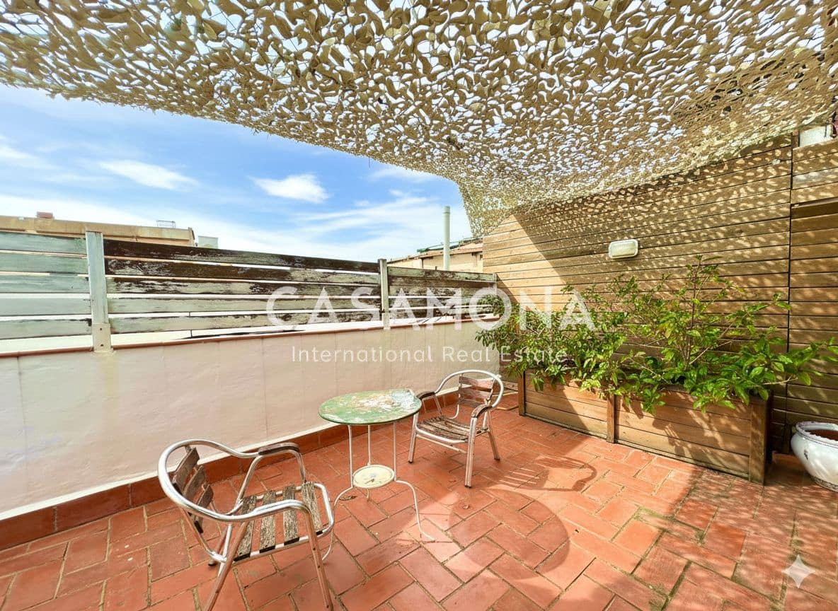 1 slaapkamer Penthouse te huur in Barcelona stad - € 1.350 (Ref: 9371335)