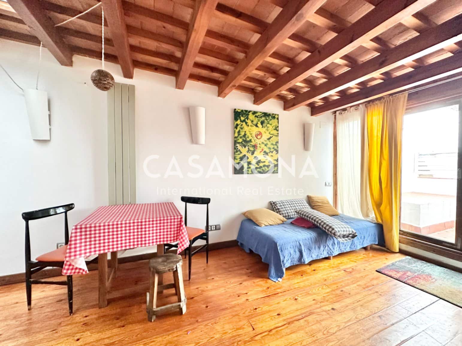 1 slaapkamer Penthouse te huur in Barcelona stad - € 1.350 (Ref: 9371335)