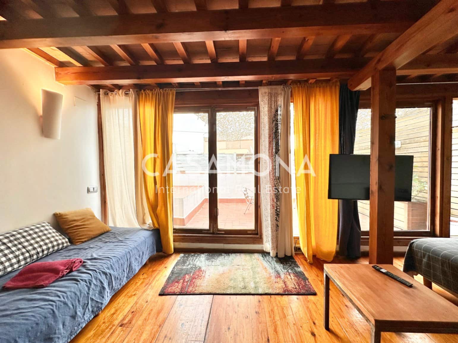 1 slaapkamer Penthouse te huur in Barcelona stad - € 1.350 (Ref: 9371335)
