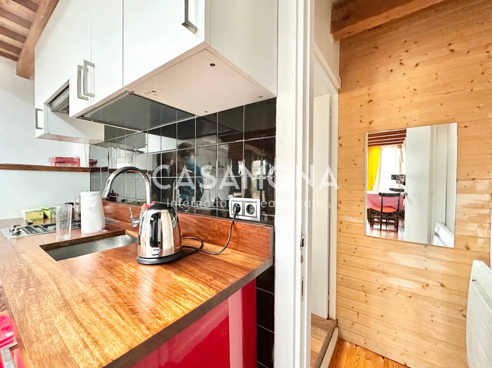 1 slaapkamer Penthouse te huur in Barcelona stad - € 1.350 (Ref: 9371335)