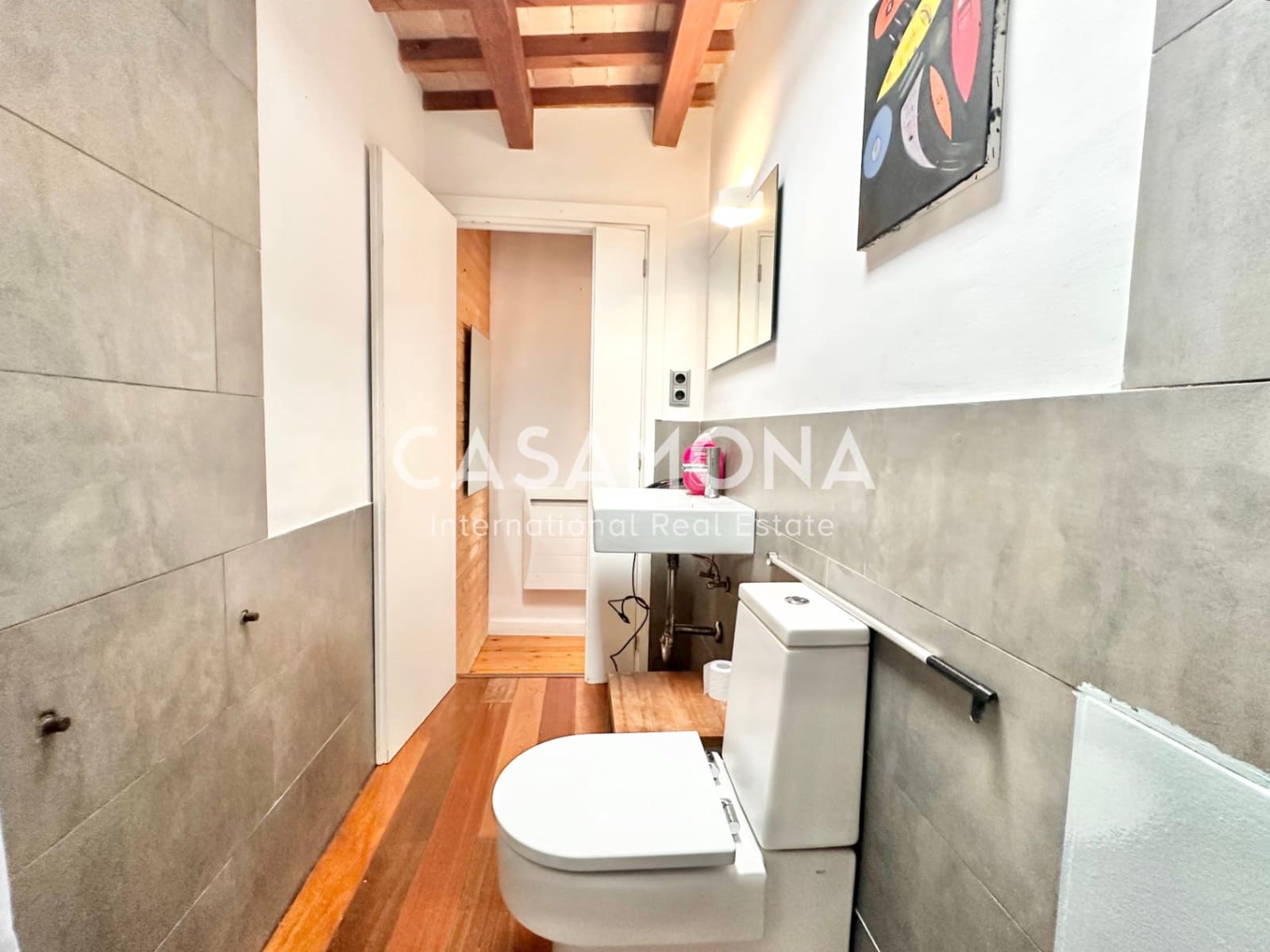 1 slaapkamer Penthouse te huur in Barcelona stad - € 1.350 (Ref: 9371335)