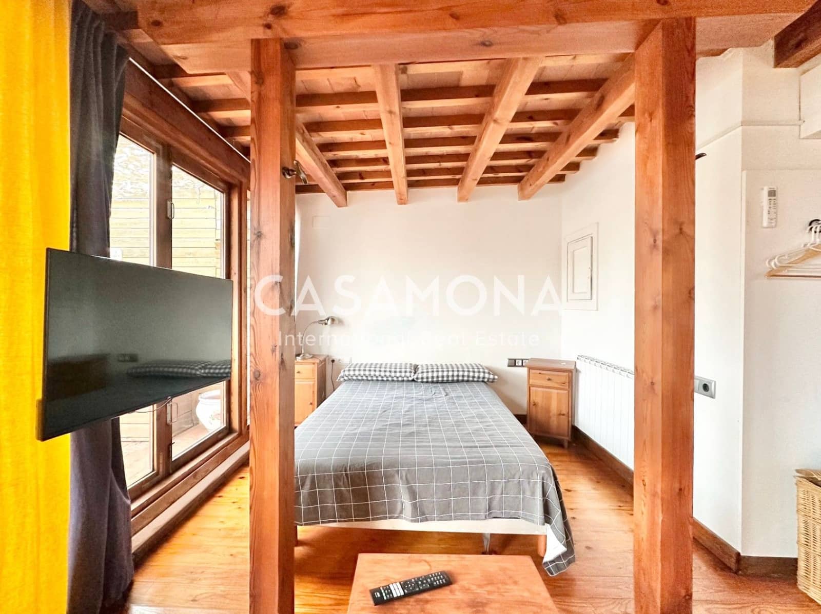 1 slaapkamer Penthouse te huur in Barcelona stad - € 1.350 (Ref: 9371335)
