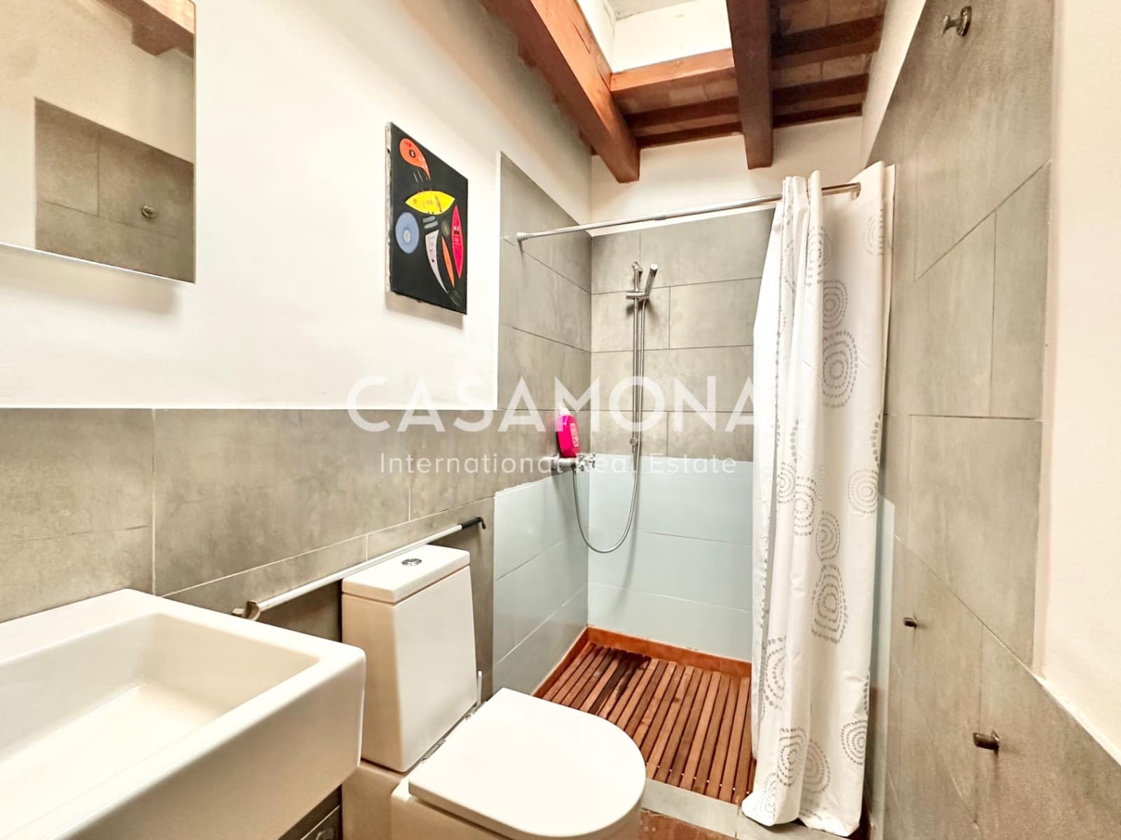 1 slaapkamer Penthouse te huur in Barcelona stad - € 1.350 (Ref: 9371335)