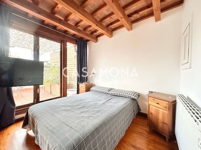 1 bedroom Penthouse for rent in El Raval, Barcelona city - € 1,350 (Ref: 9371335)