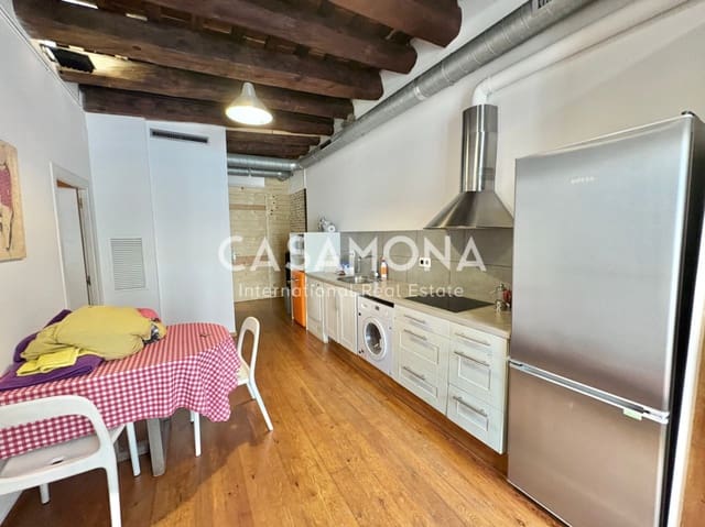 2 soverom Leilighet til leie i El Raval, Barcelona by - € 1 300 (Ref: 9371336)