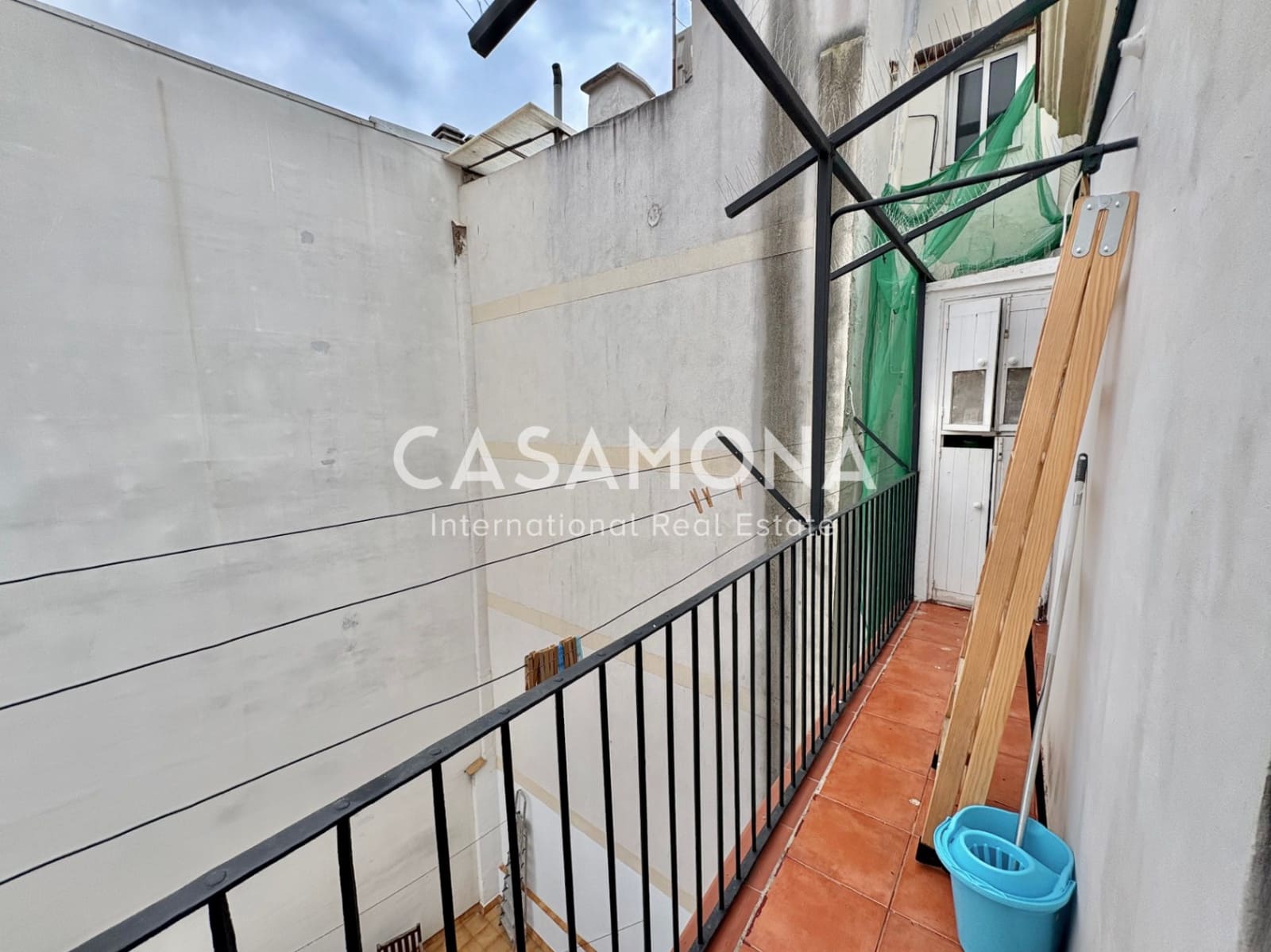 2 soverom Leilighet til leie i Barcelona by - € 1 300 (Ref: 9371336)