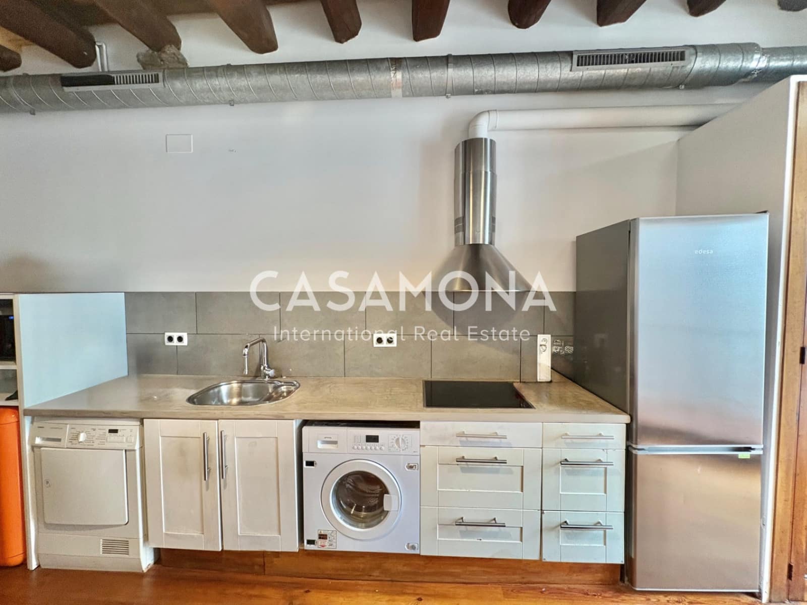 2 soverom Leilighet til leie i Barcelona by - € 1 300 (Ref: 9371336)