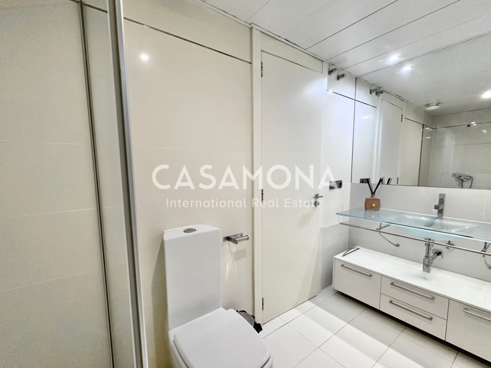 3 bedroom Penthouse for rent in Barcelona city with garage - € 5,700 (Ref: 9373897)