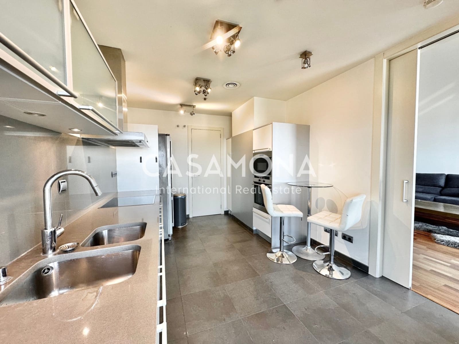 3 bedroom Penthouse for rent in Barcelona city with garage - € 5,700 (Ref: 9373897)