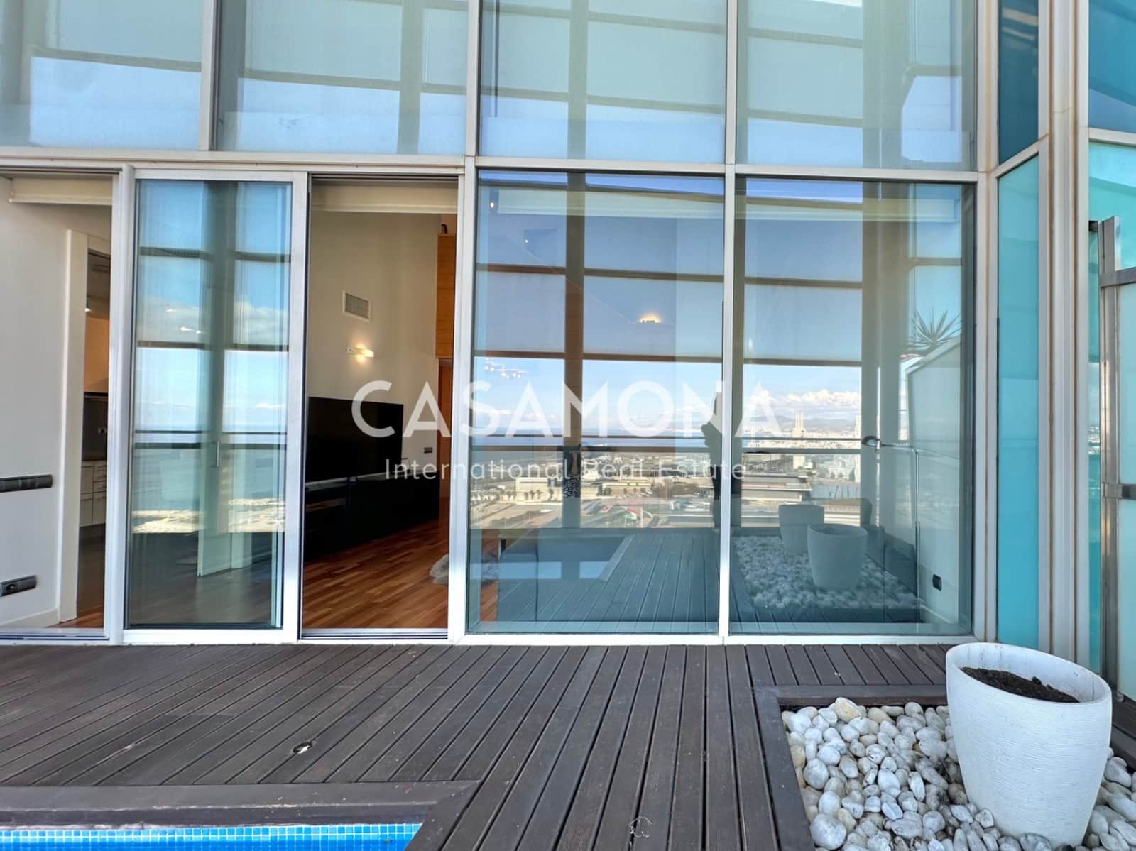 3 bedroom Penthouse for rent in Barcelona city with garage - € 5,700 (Ref: 9373897)