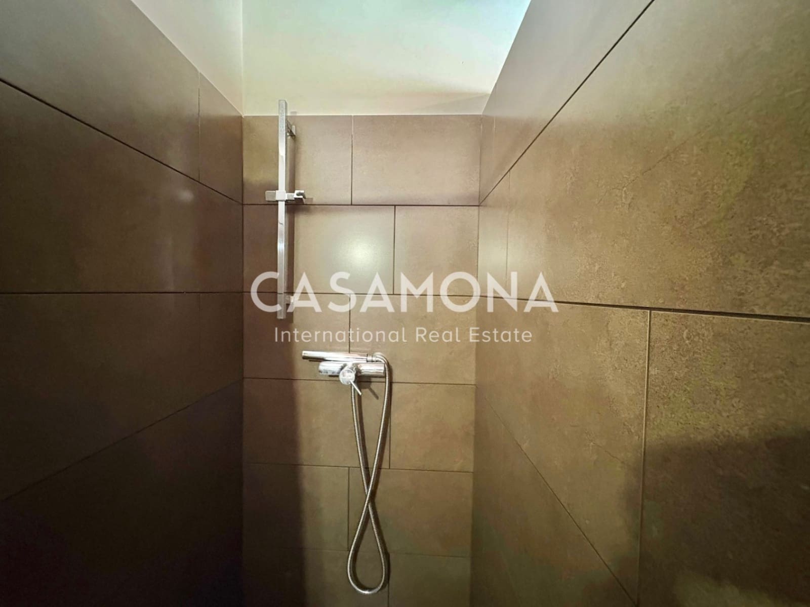 1 quarto Apartamento para arrendar em Barcelona cidade - 1 600 € (Ref: 9378362)