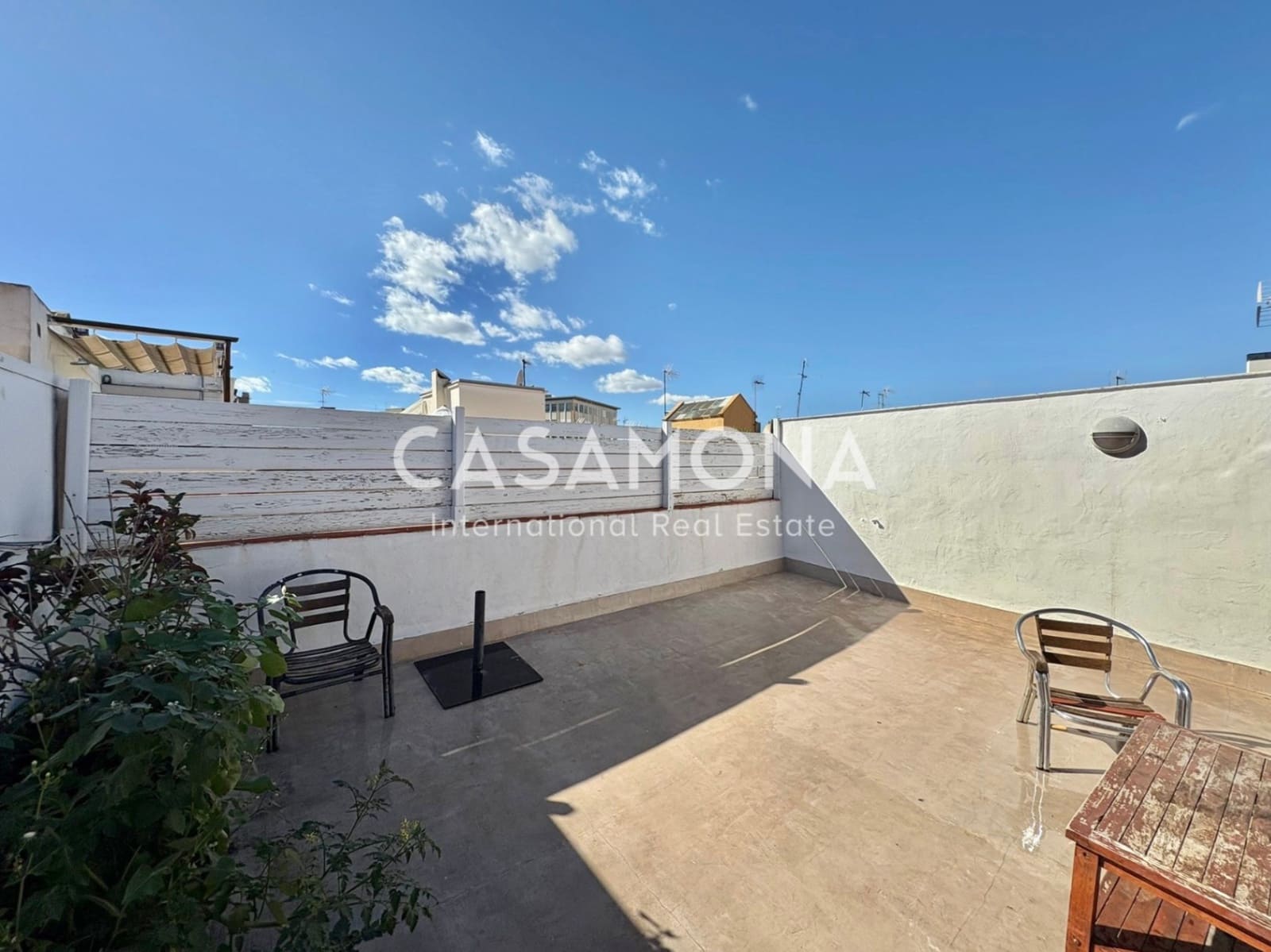 1 quarto Apartamento para arrendar em Barcelona cidade - 1 600 € (Ref: 9378362)