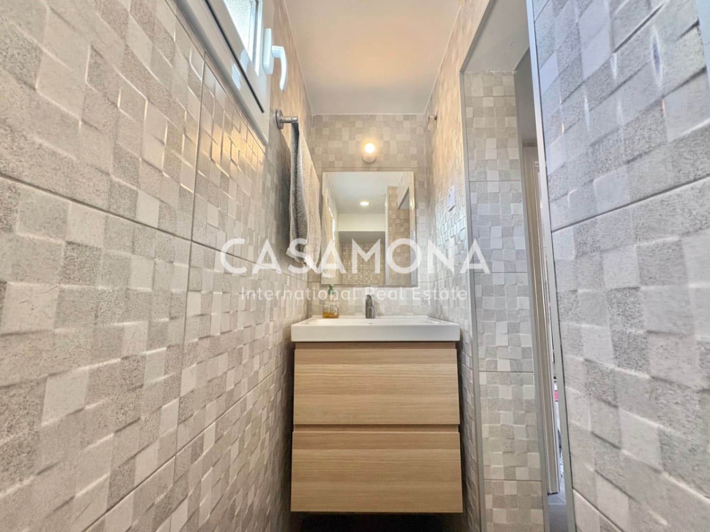 1 slaapkamer Penthouse te koop in Barcelona stad - € 369.000 (Ref: 9401721)