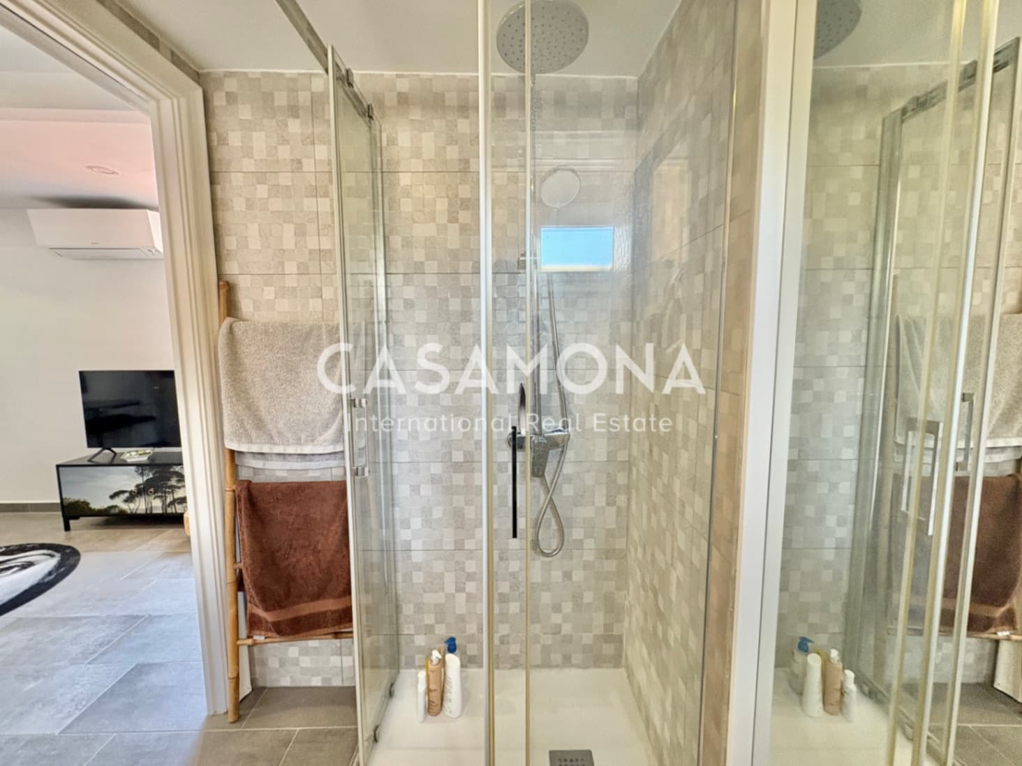 1 slaapkamer Penthouse te koop in Barcelona stad - € 369.000 (Ref: 9401721)
