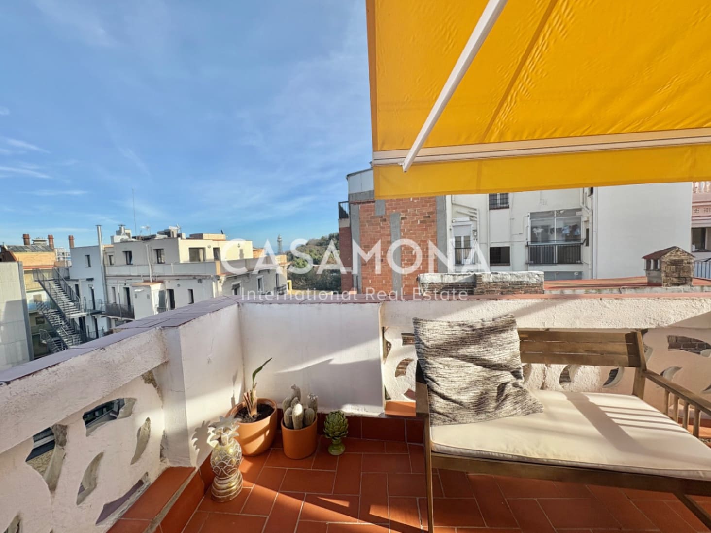 1 slaapkamer Penthouse te koop in Barcelona stad - € 369.000 (Ref: 9401721)