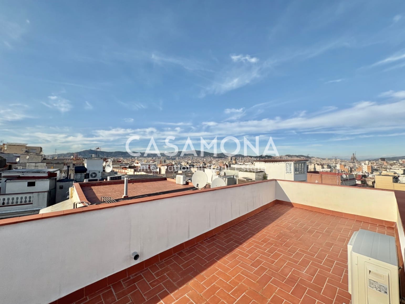 1 slaapkamer Penthouse te koop in Barcelona stad - € 369.000 (Ref: 9401721)