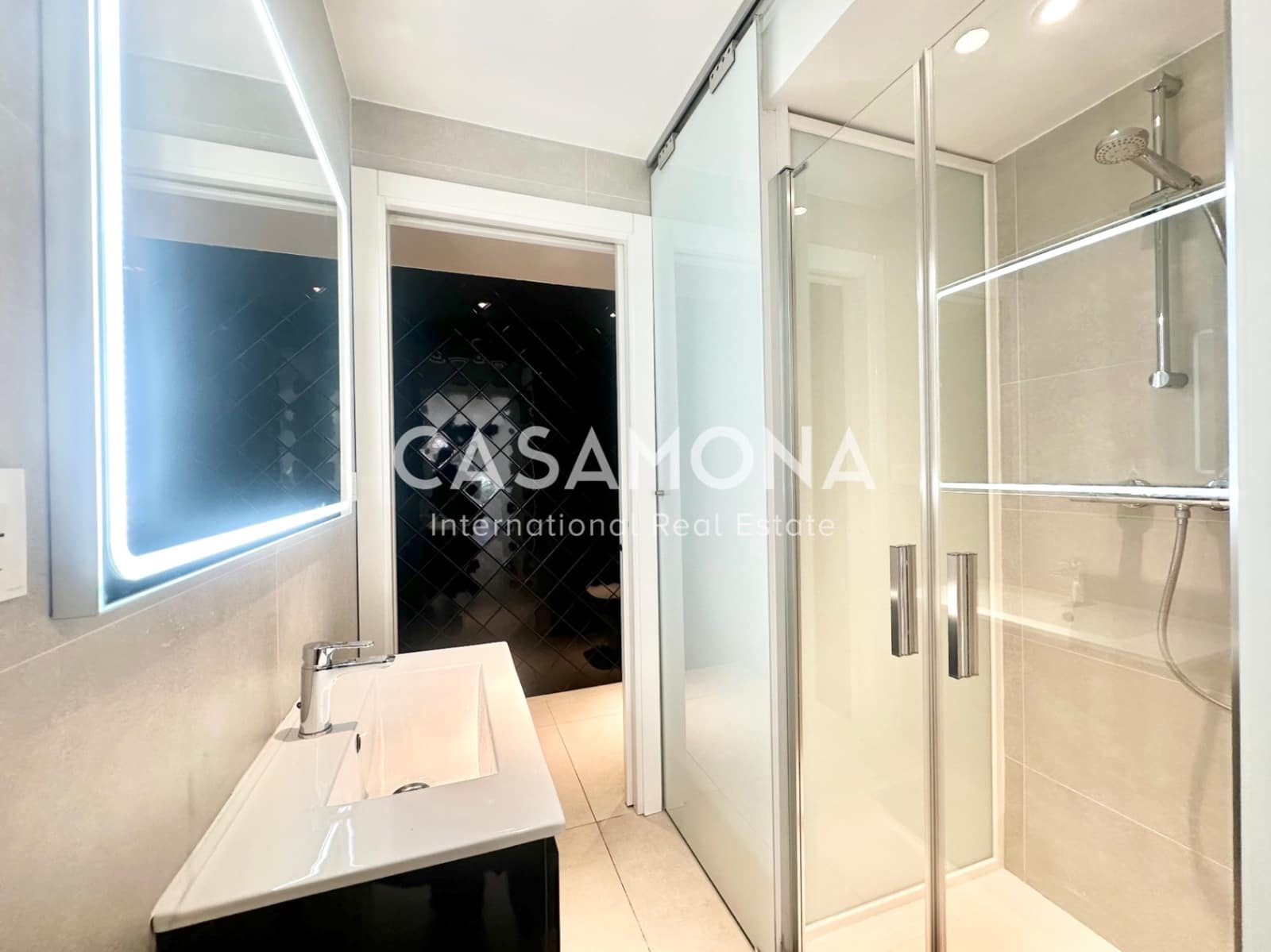 1 sovrum Lägenhet till salu i Barcelona stad med garage - 475 000 € (Ref: 9404611)