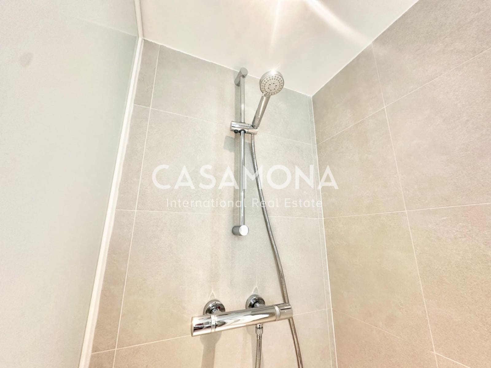 1 sovrum Lägenhet till salu i Barcelona stad med garage - 475 000 € (Ref: 9404611)