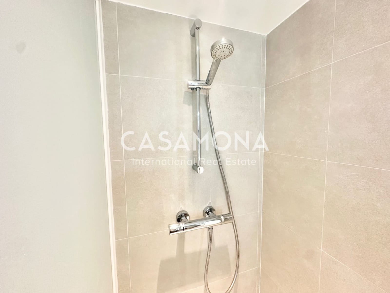 1 sovrum Lägenhet till salu i Barcelona stad med garage - 475 000 € (Ref: 9404611)