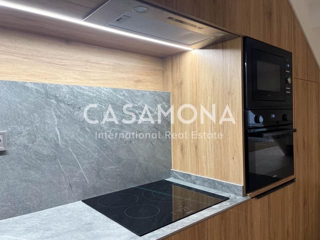 1 soveværelse Lejlighed til leje i El Poble Sec, Barcelona by med garage - € 1.800 (Ref: 9441635)