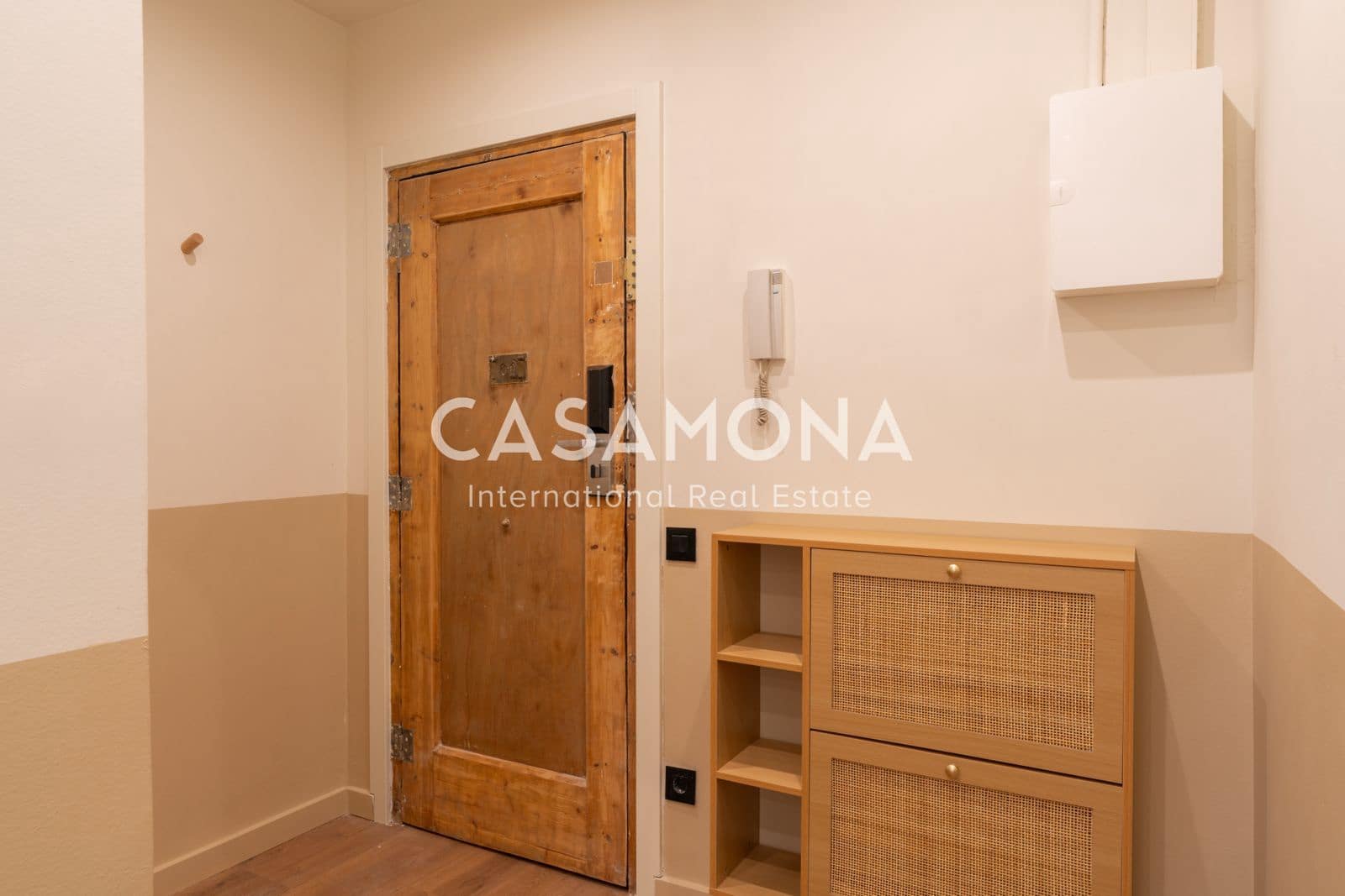 2 soveværelse Lejlighed til leje i Barcelona by - € 2.000 (Ref: 9449897)