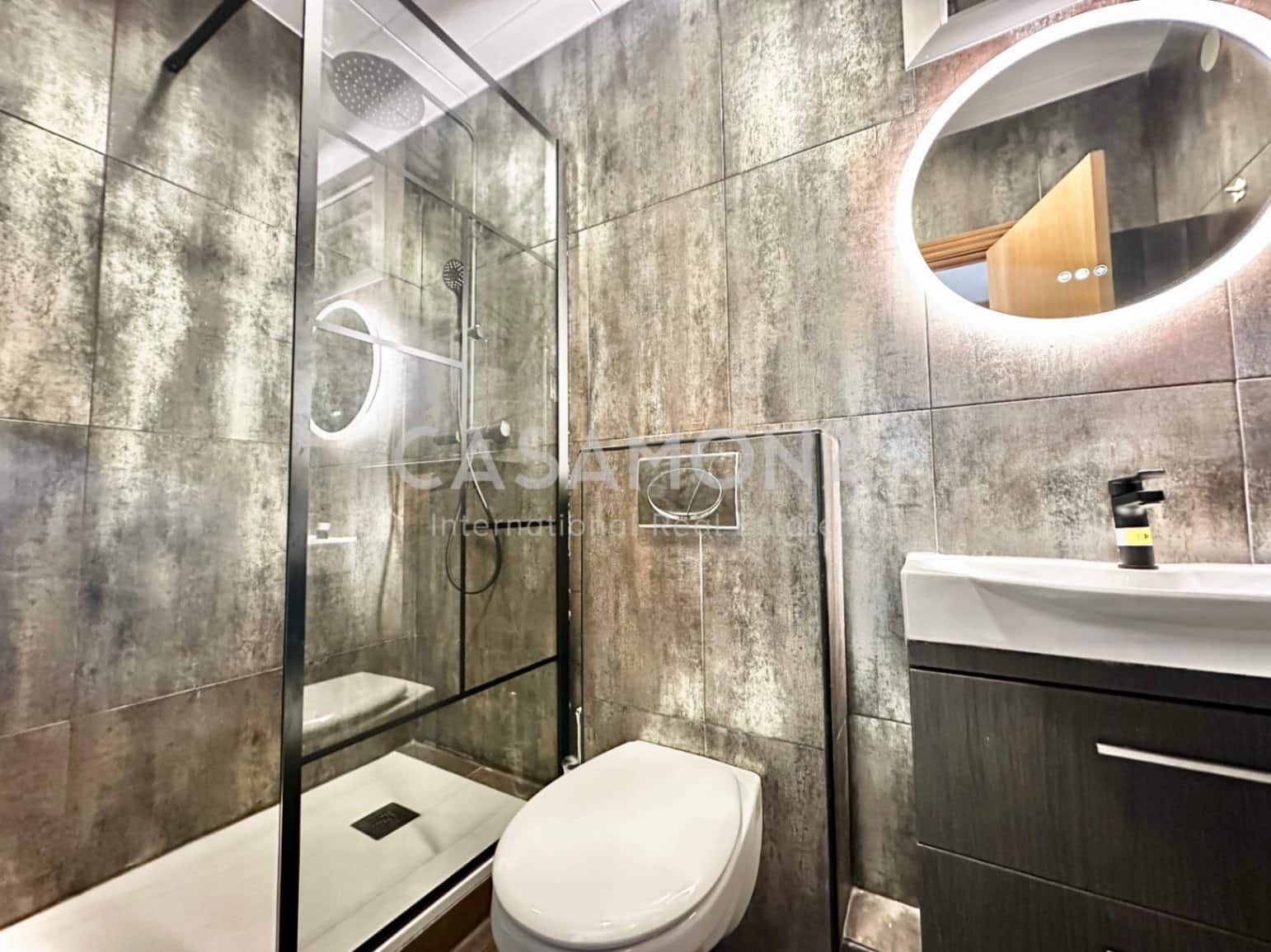 Apartamento de 2 habitaciones en Barcelona ciudad en alquiler - 1.850 € (Ref: 9467620)