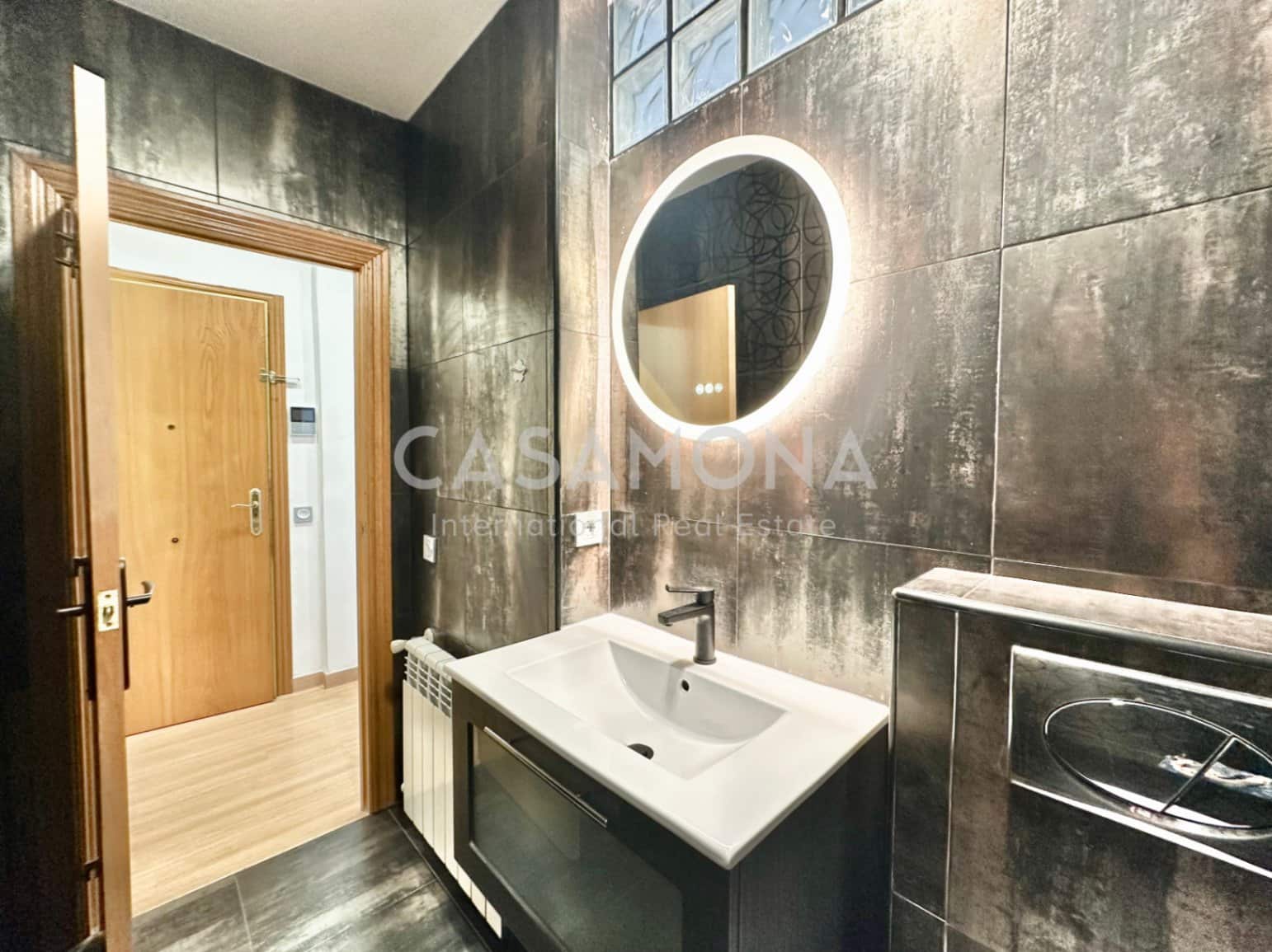 Apartamento de 2 habitaciones en Barcelona ciudad en alquiler - 1.850 € (Ref: 9467620)