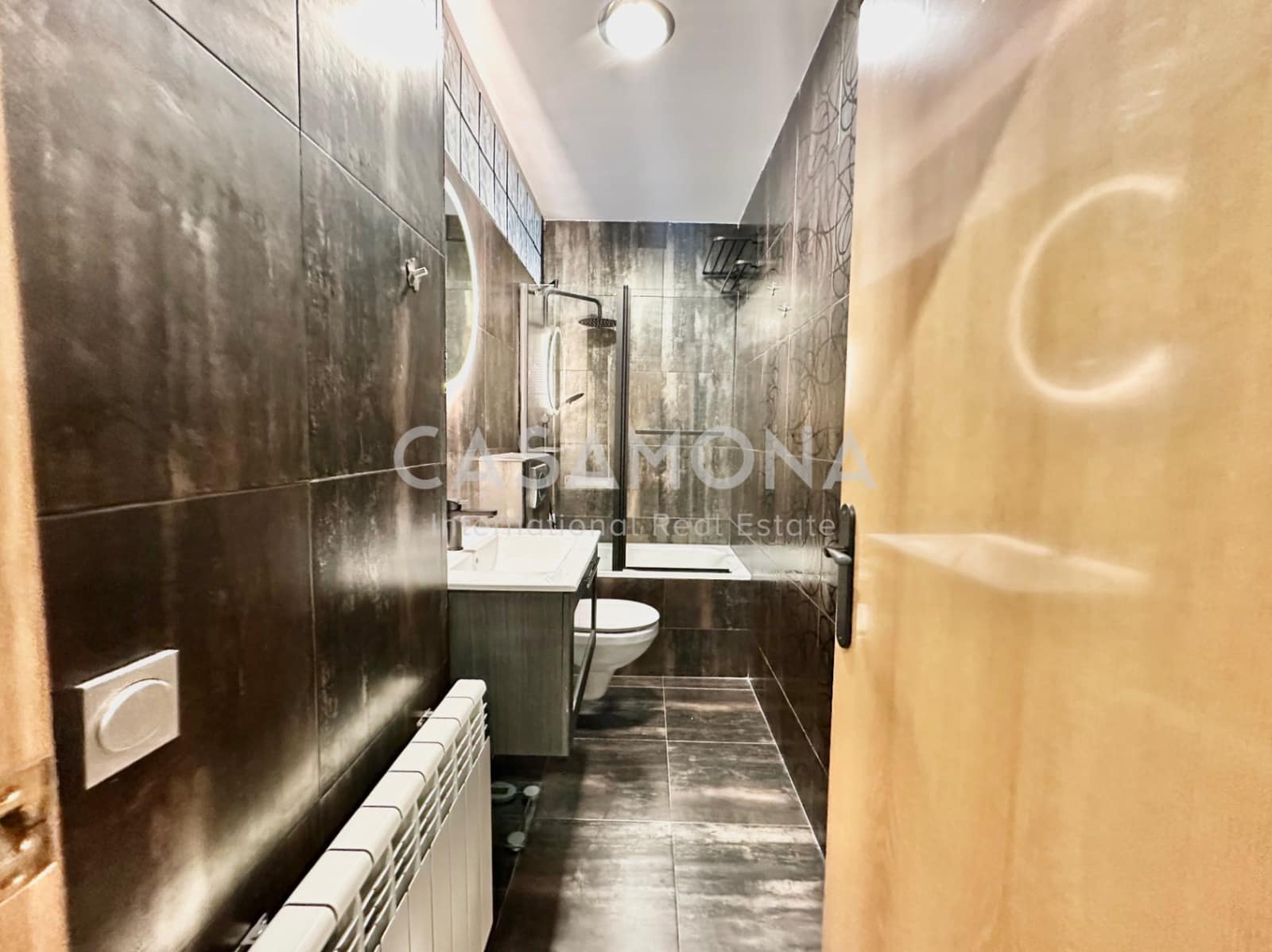 Apartamento de 2 habitaciones en Barcelona ciudad en alquiler - 1.850 € (Ref: 9467620)