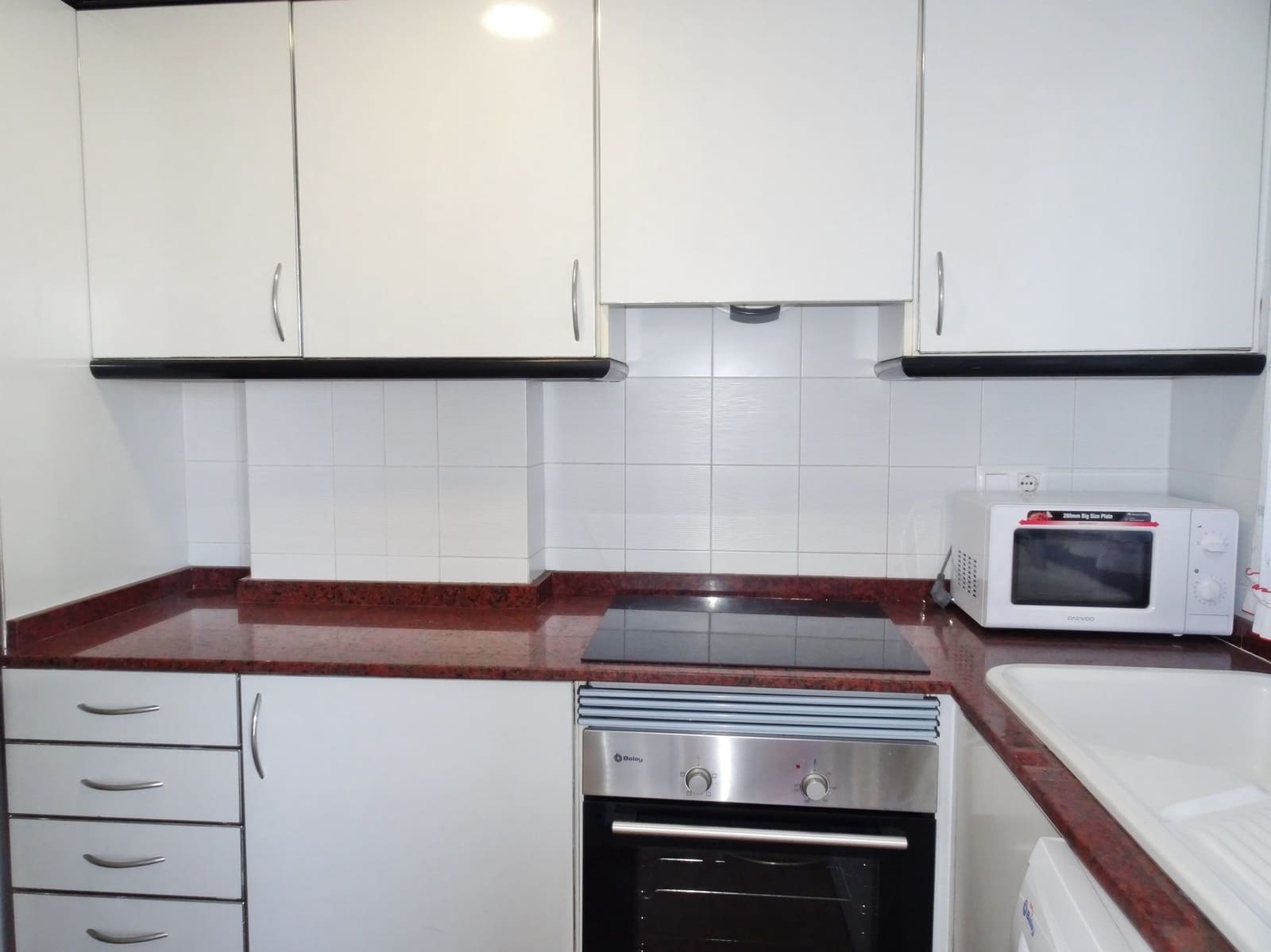 1 soveværelse Strandlejlighed til leje i Gandia med swimmingpool garage - € 400 (Ref: 8241067)