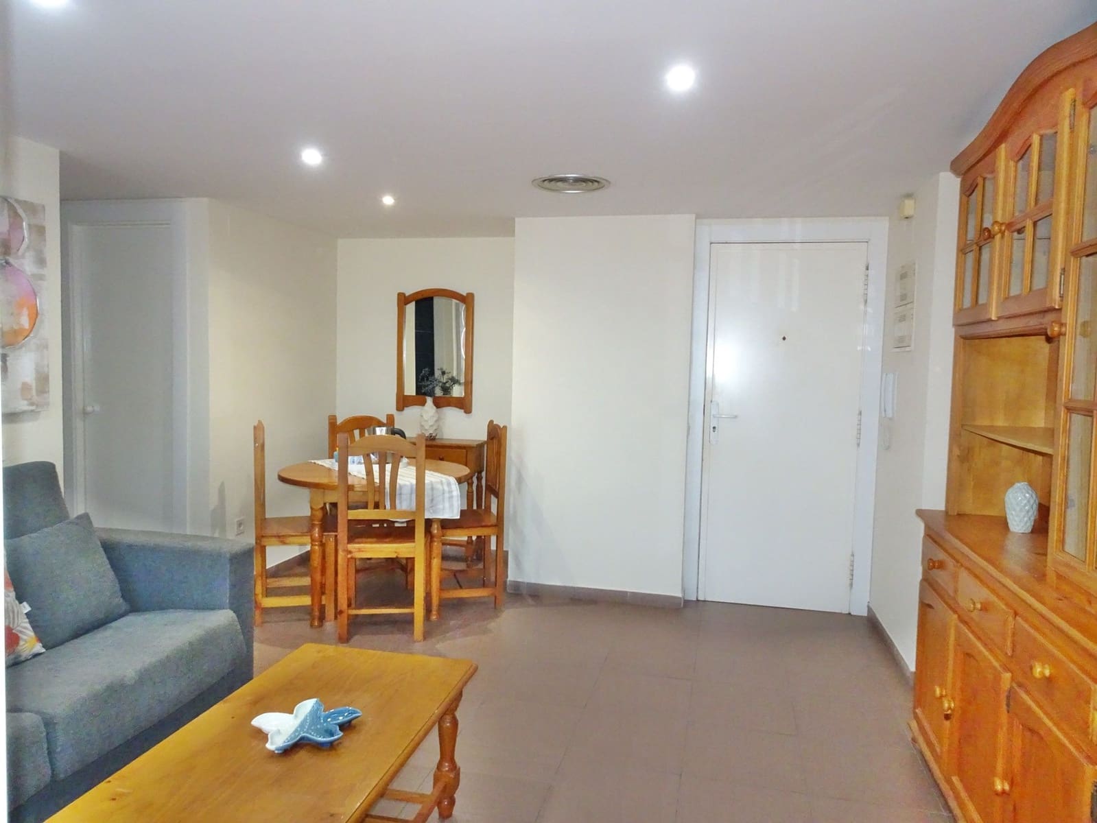 1 soveværelse Strandlejlighed til leje i Gandia med swimmingpool garage - € 400 (Ref: 8241067)