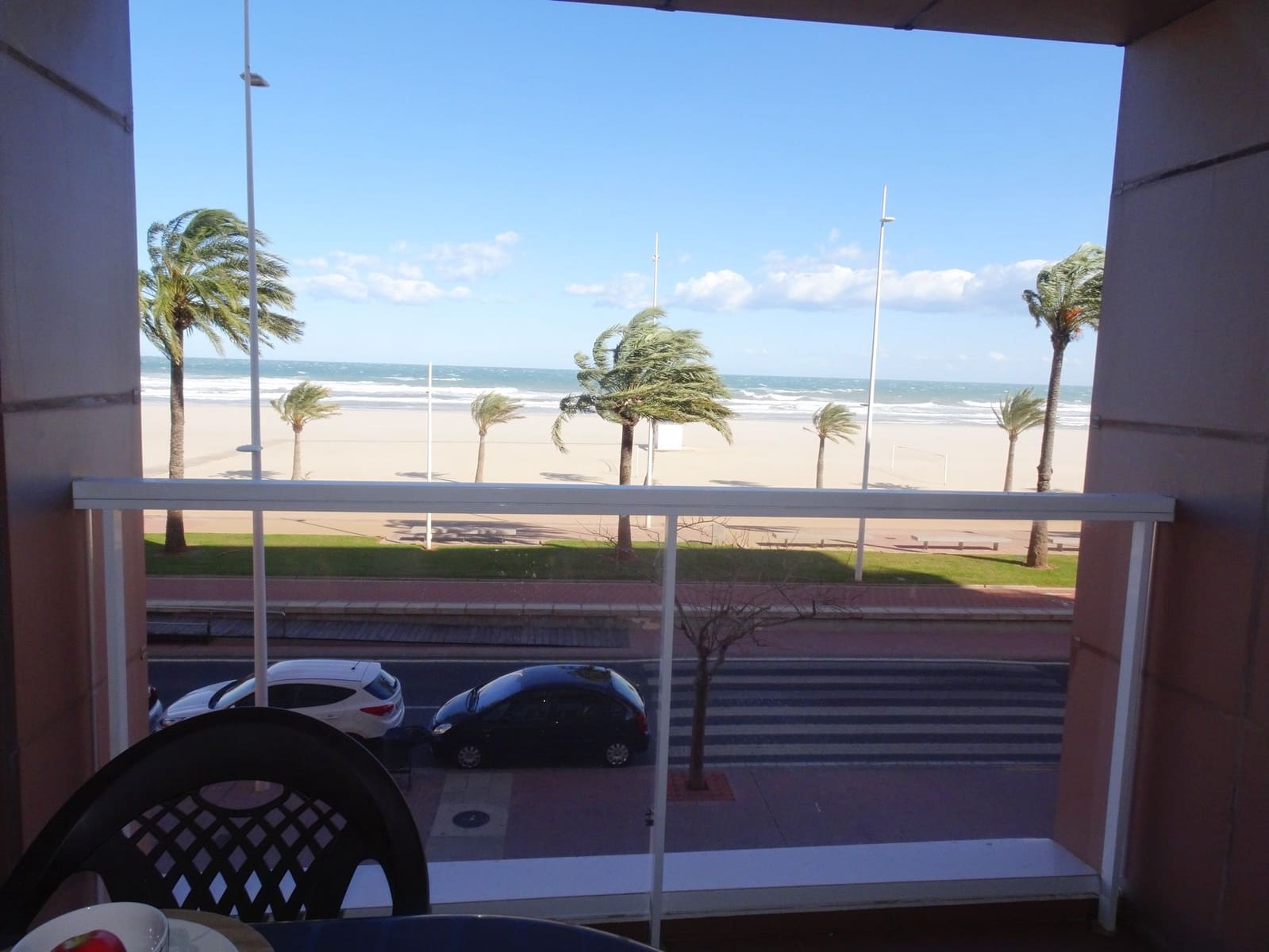 1 soveværelse Strandlejlighed til leje i Gandia med swimmingpool garage - € 400 (Ref: 8241067)