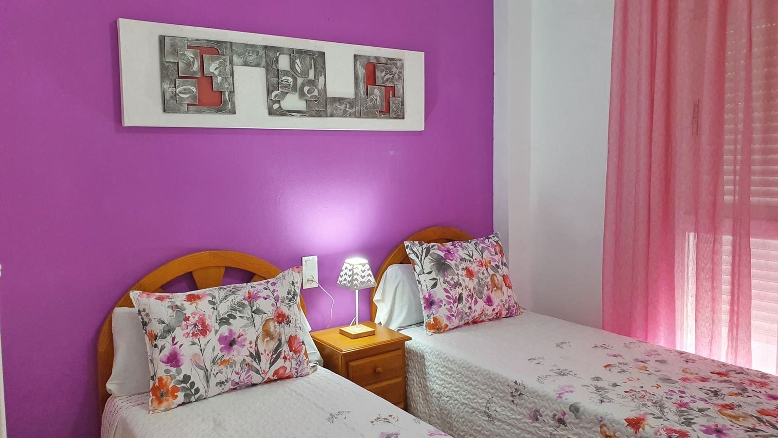 3 soveværelse Strandlejlighed til leje i Gandia med swimmingpool garage - € 900 (Ref: 8241069)