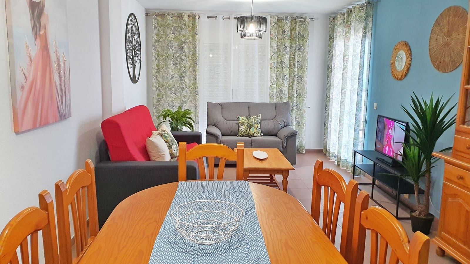 3 soveværelse Strandlejlighed til leje i Gandia med swimmingpool garage - € 900 (Ref: 8241069)