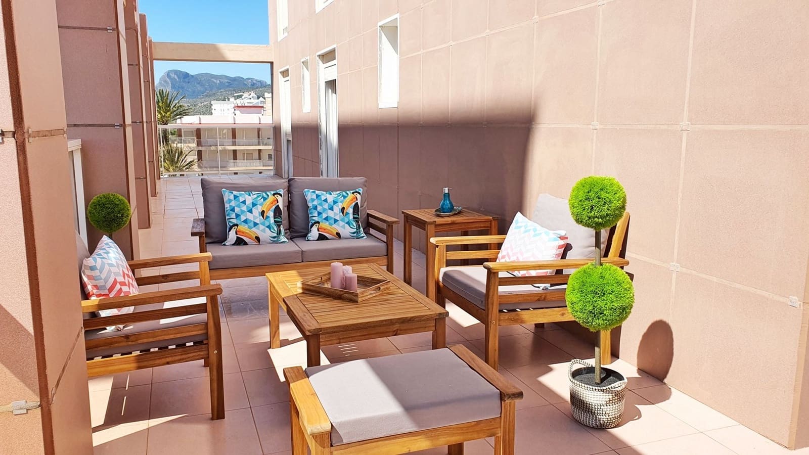 3 soveværelse Strandlejlighed til leje i Gandia med swimmingpool garage - € 900 (Ref: 8241069)