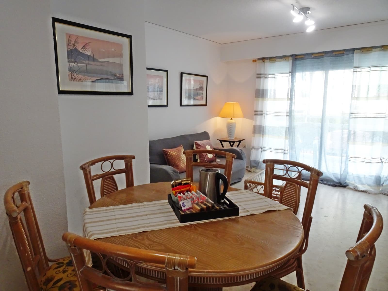 3 soveværelse Strandlejlighed til leje i Gandia med swimmingpool garage - € 550 (Ref: 8241070)